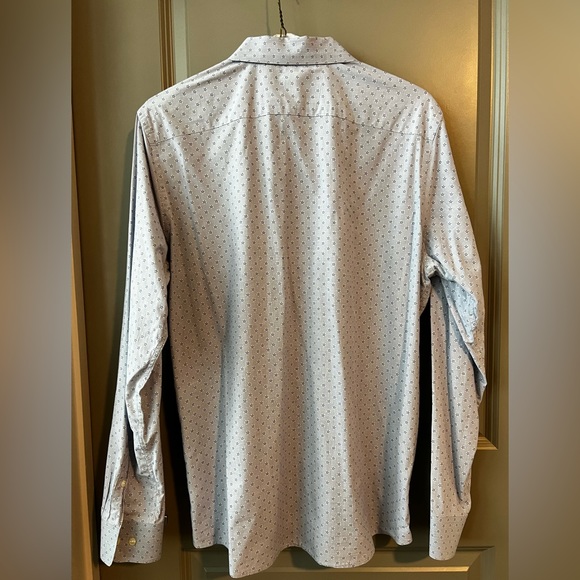 Lot of 4 Banana Republic button down men’s shirts - Picture 9 of 13